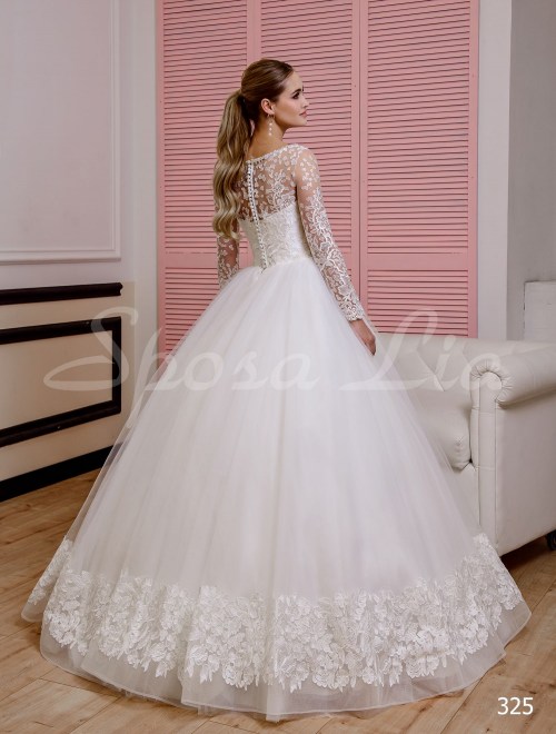 https://www.sposa-lia.com/images/stories/virtuemart/product/325       (3).jpg